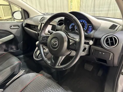 Mazda Mazda2 (Demio)