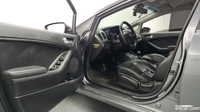 Kia Cerato (K3)