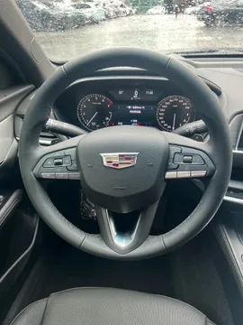 Cadillac CT4
