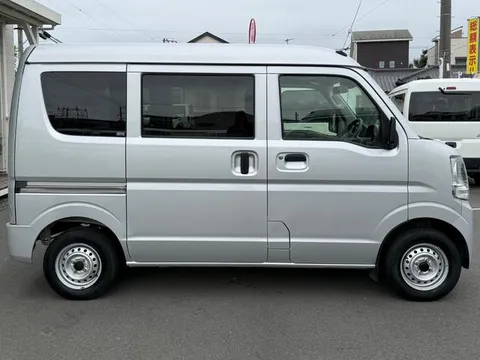 Mitsubishi Minicab Van