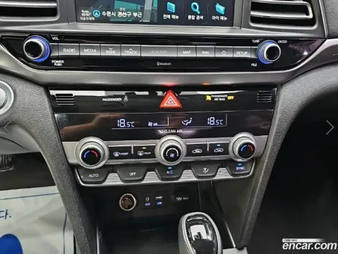 Hyundai Elantra (Avante)