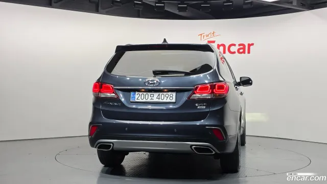 Hyundai Grand Santa Fe (Maxcruz)