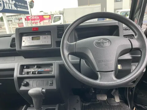 Toyota Pixis Truck