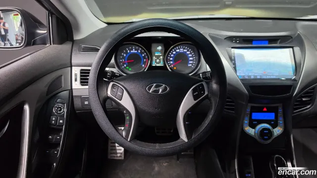 Hyundai Elantra (Avante)