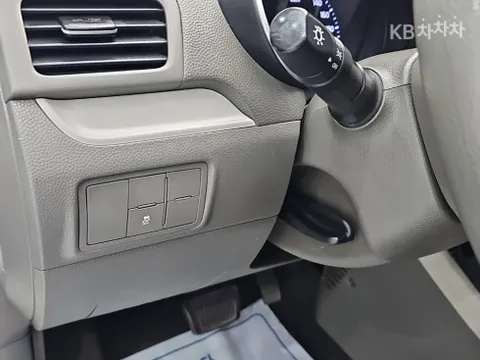 Kia Deluxe