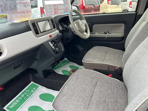 Daihatsu Mira Tocot