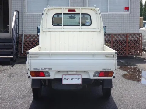 Nissan Clipper Truck