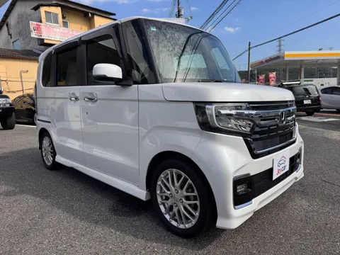 Honda N-BOX Custom