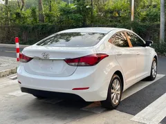 Hyundai Elantra (Avante)