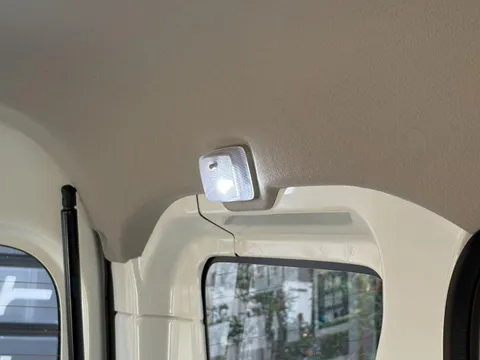 Mitsubishi Minicab Van