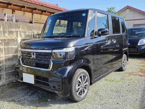 Honda N-BOX Custom