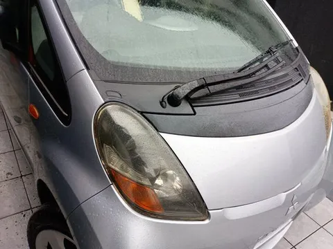 Mitsubishi I