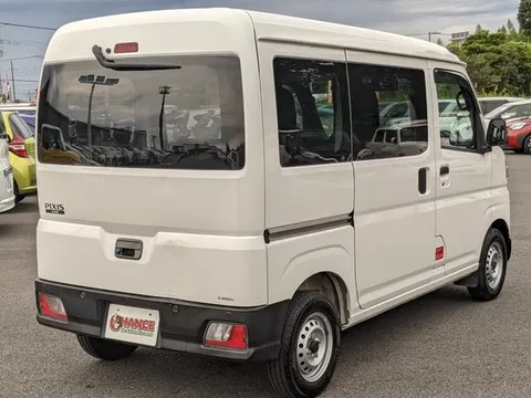 Toyota Pixis Van