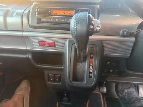 Suzuki Spacia Gear