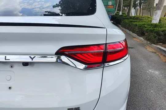 Geely Monjaro