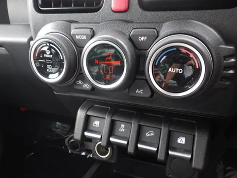 Suzuki Jimny Nomade