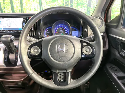 Honda N-WGN Custom