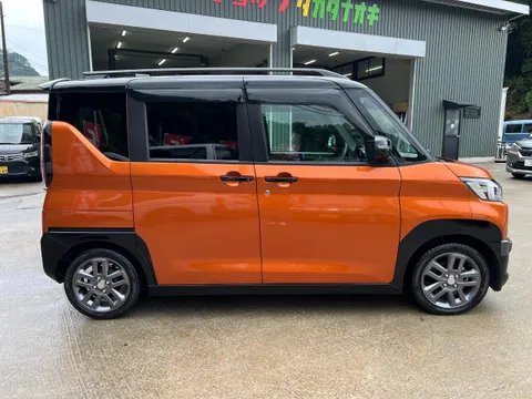 Mitsubishi Delica Mini