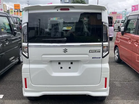 Suzuki Spacia Custom
