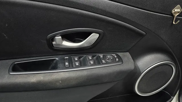 Renault SM3