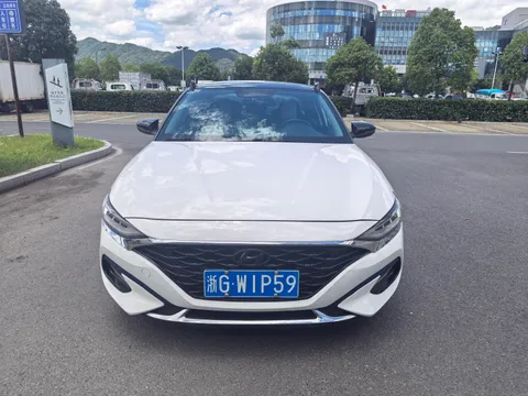 Hyundai Festa