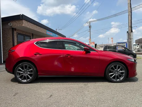 Mazda MAZDA3 Fastback