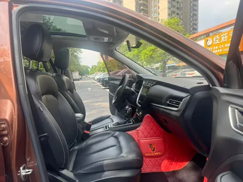 Roewe RX3