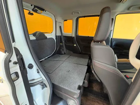 Suzuki Spacia Custom