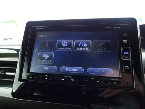 Honda N-BOX Custom
