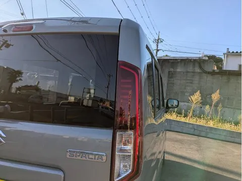 Suzuki Spacia