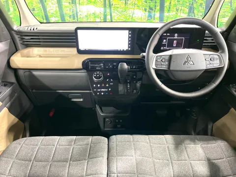 Mitsubishi Delica Mini