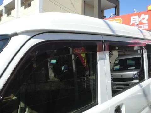 Mitsubishi Minicab Van