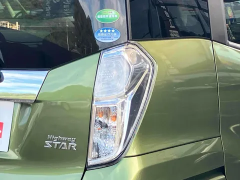 Nissan Dayz Roox
