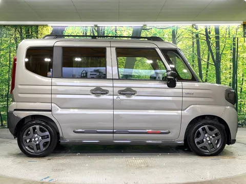 Suzuki Spacia Gear