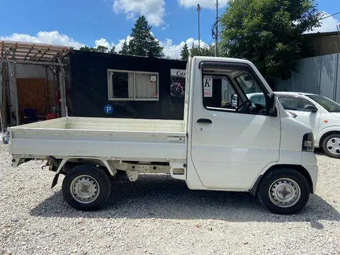 Mitsubishi Minicab Truck