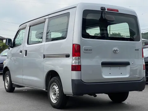 Toyota TownAce Van