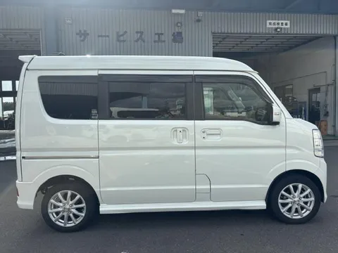 Nissan Clipper Rio