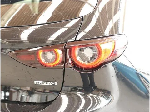 Mazda MAZDA3 Fastback