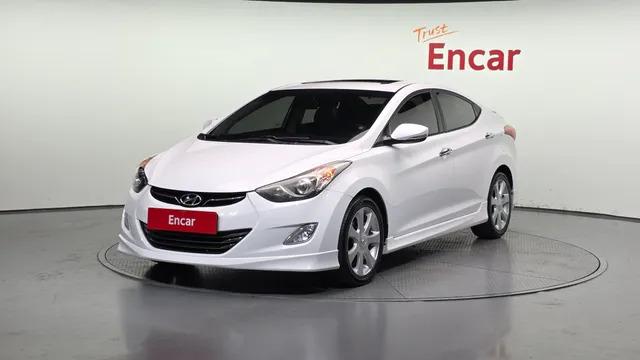 Hyundai Elantra (Avante)