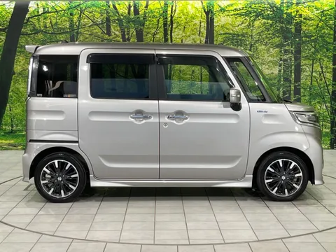 Suzuki Spacia Custom