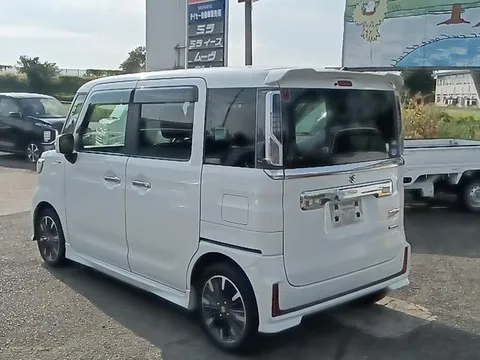 Suzuki Spacia Custom