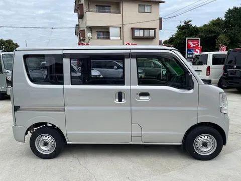 Nissan Clipper