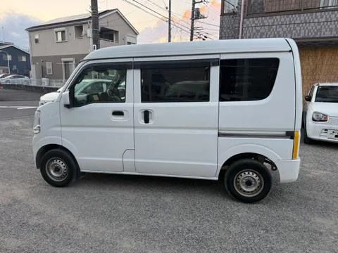 Nissan Clipper