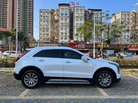 Cadillac XT4