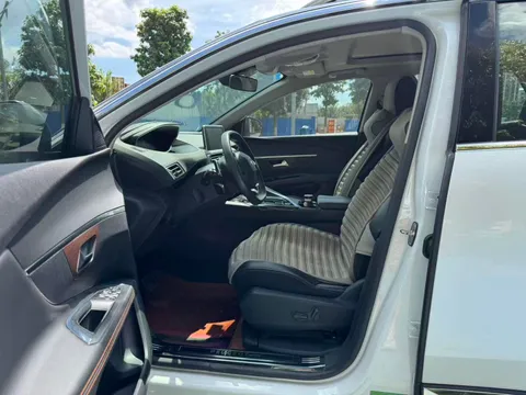Peugeot 4008