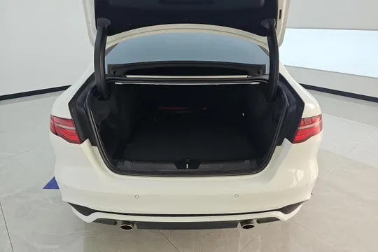 Jaguar XEL