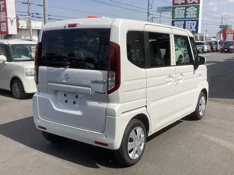 Suzuki Spacia