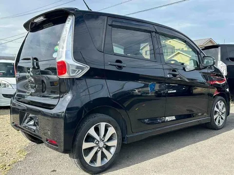 Mitsubishi eK Custom