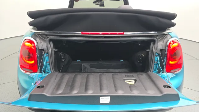 MINI Cooper Convertible