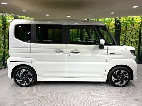 Suzuki Spacia Custom